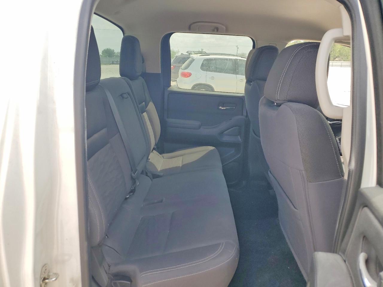 2022 NISSAN Frontier