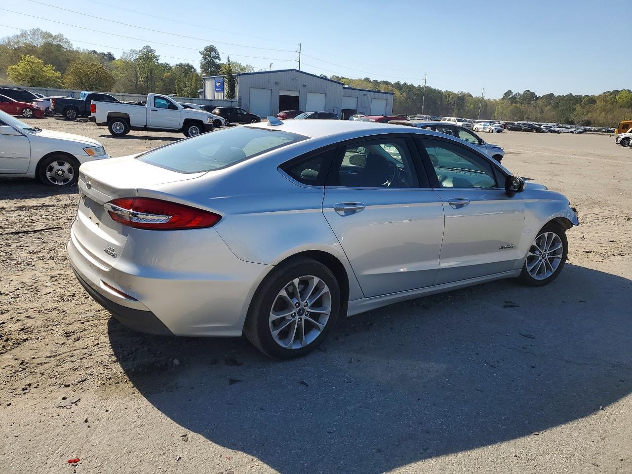 2019 FORD FUSION