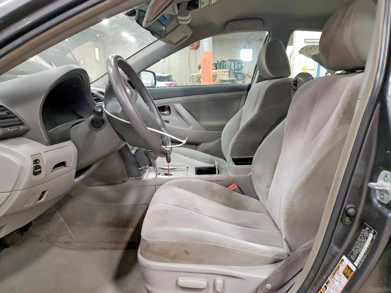 2010 TOYOTA CAMRY