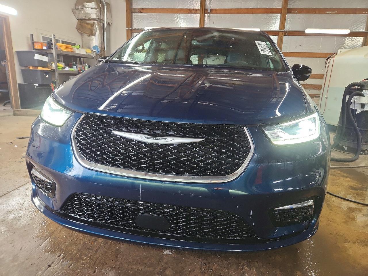 2025 CHRYSLER Pacifica