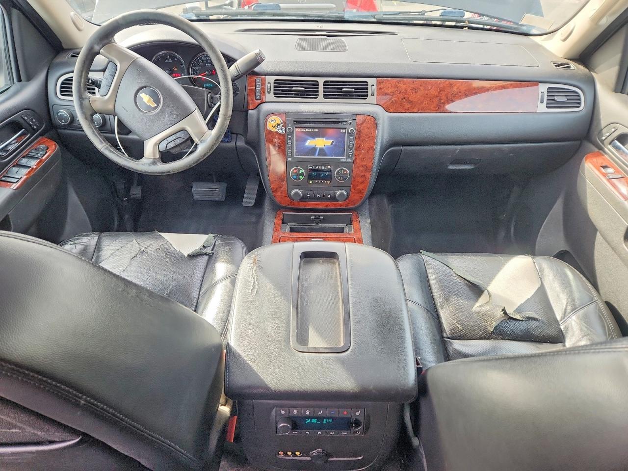 2014 CHEVROLET Suburban