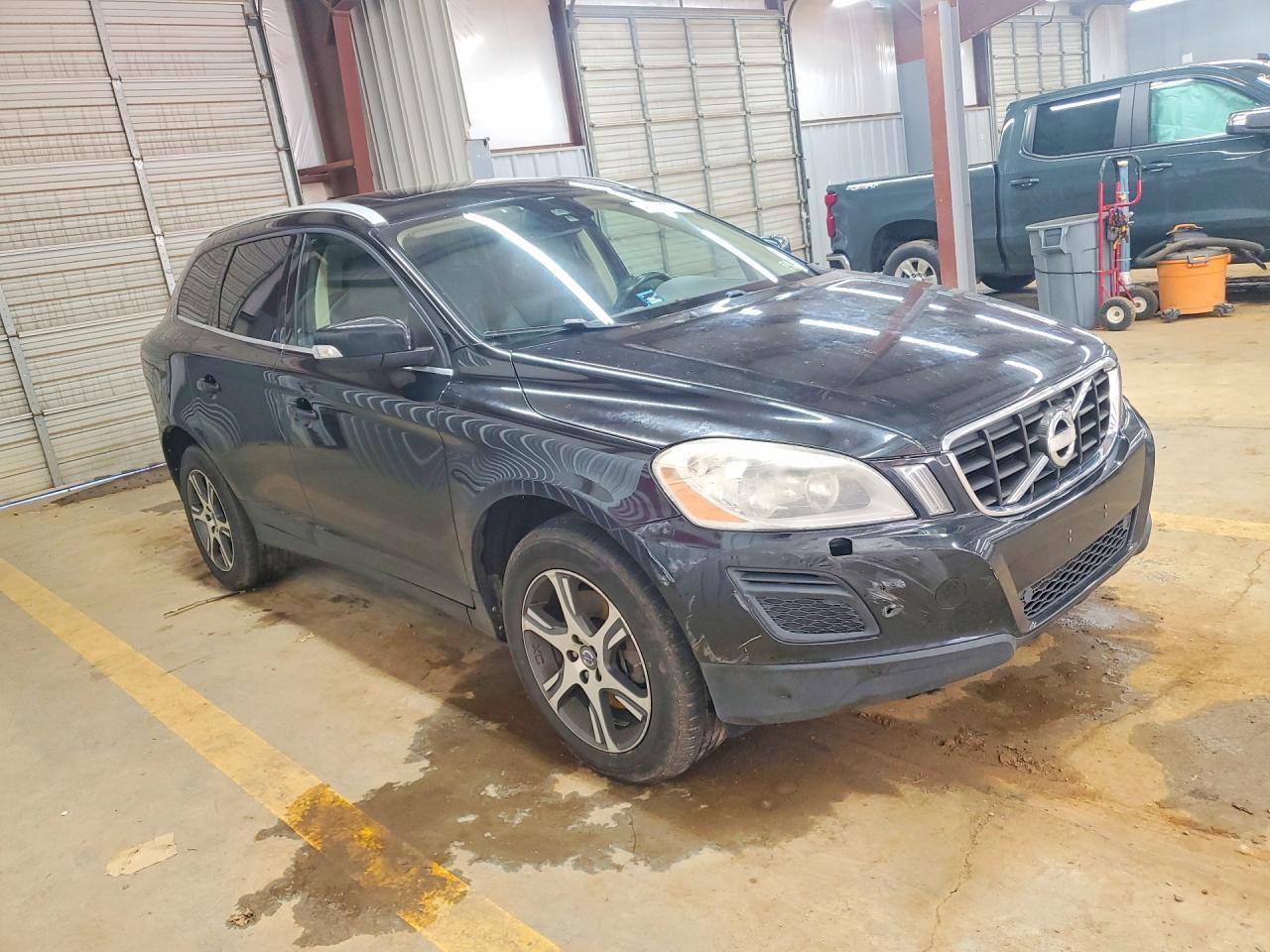 2013 VOLVO XC60