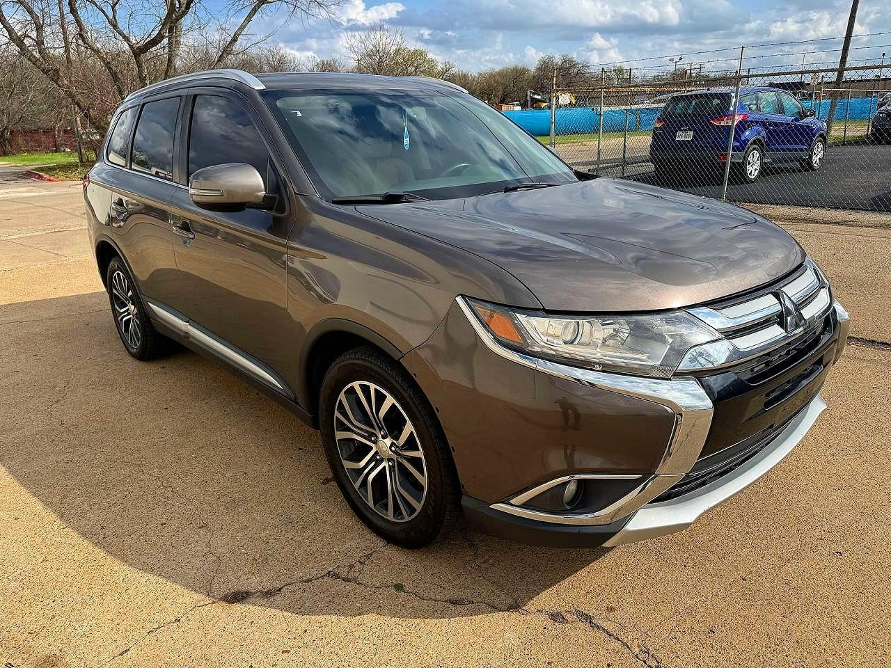 2017 MITSUBISHI outlander