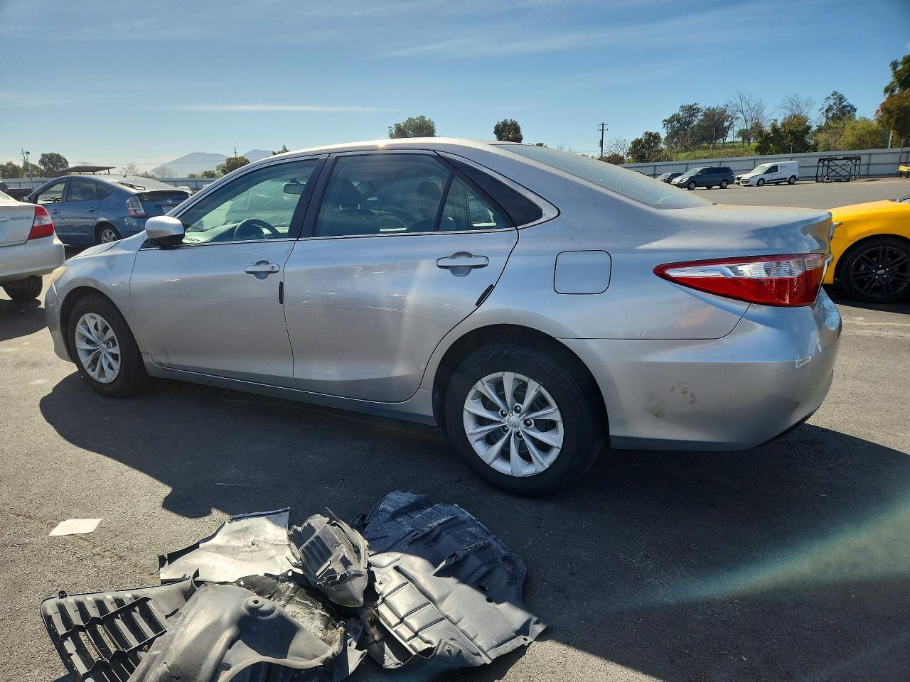 2015 TOYOTA CAMRY