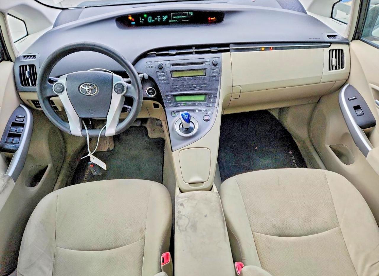 2011 TOYOTA PRIUS