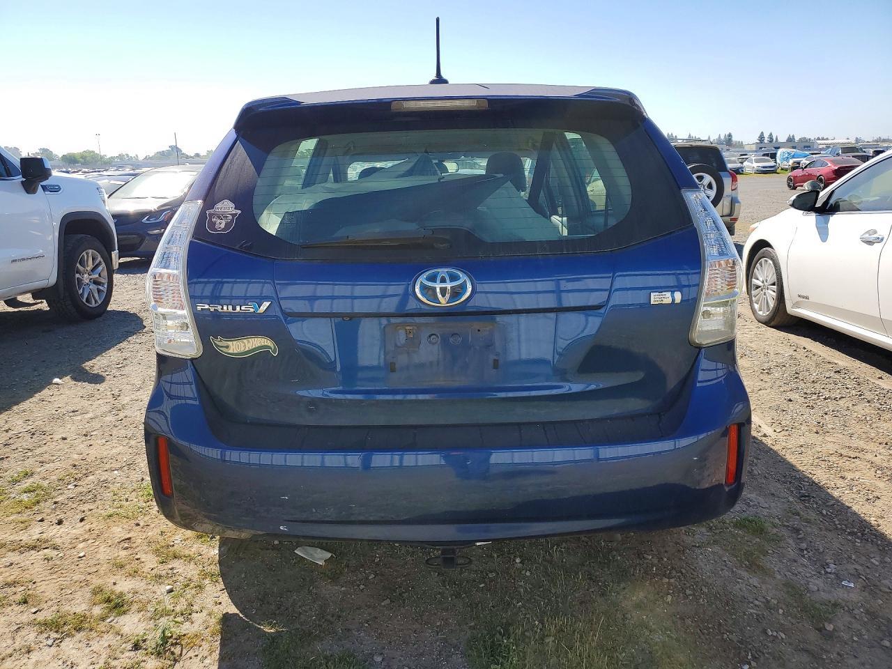 2014 TOYOTA PRIUS V