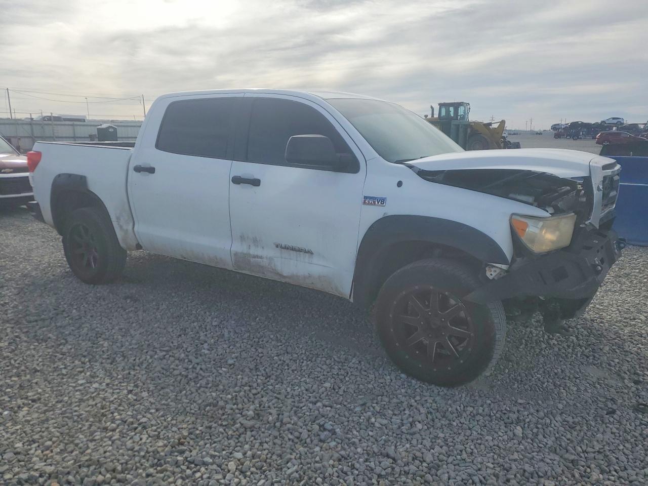 2011 TOYOTA TUNDRA