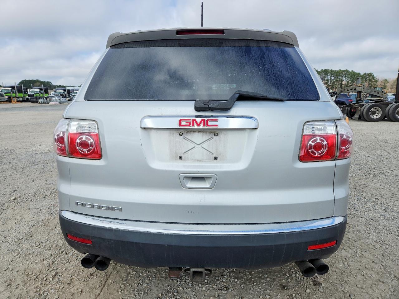 2011 GMC ACADIA