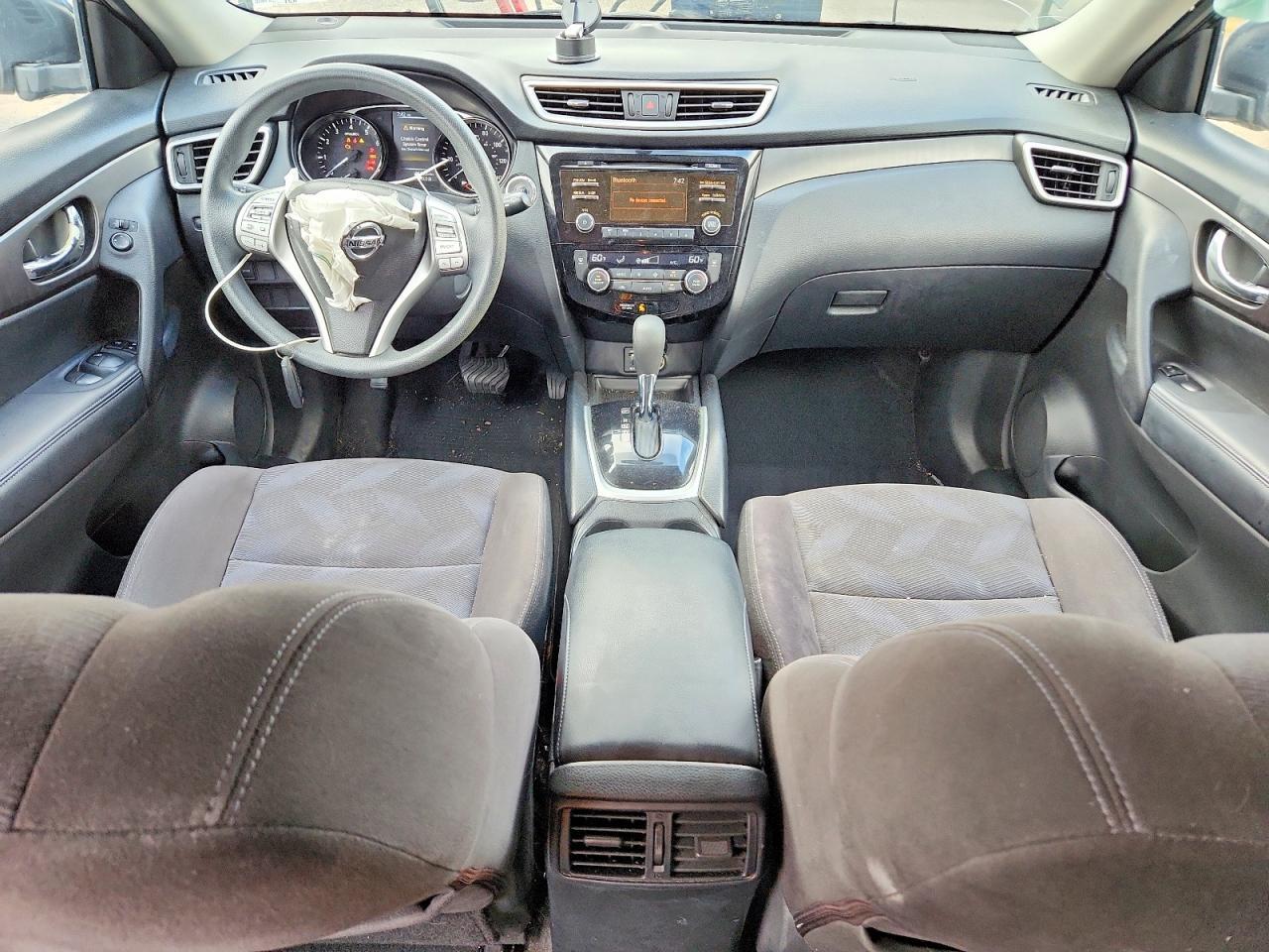 2015 NISSAN ROGUE