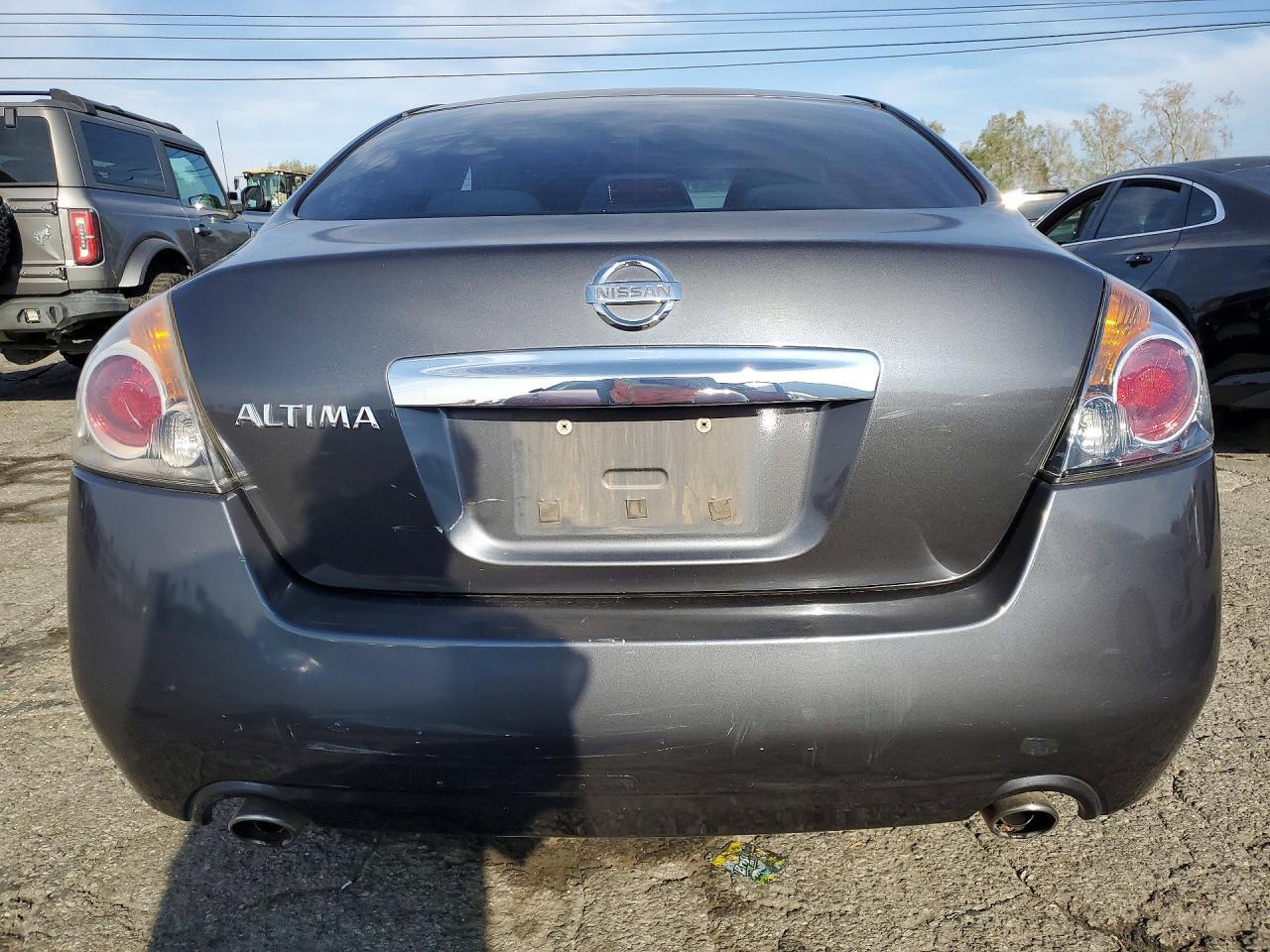 2010 NISSAN ALTIMA