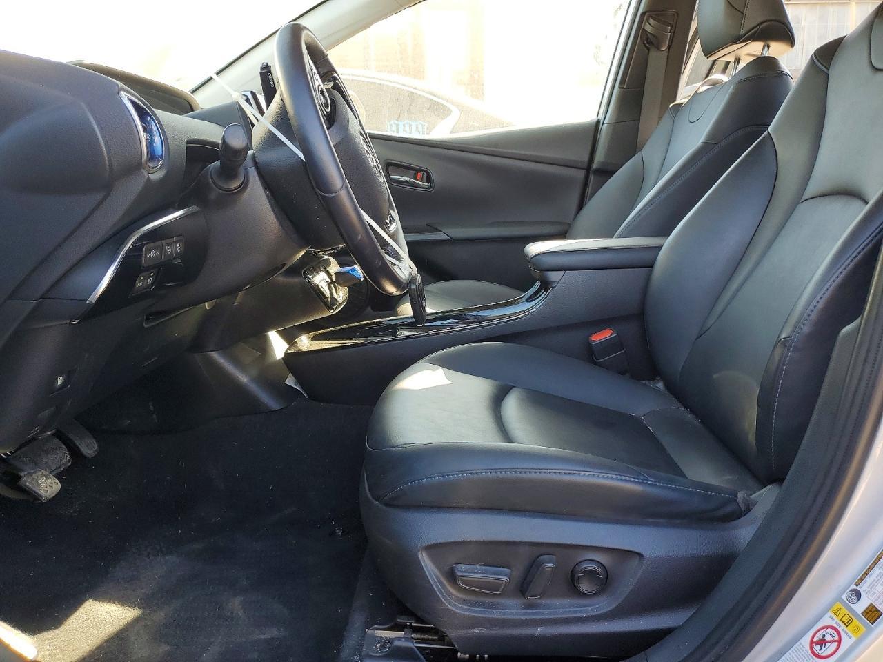 2022 TOYOTA PRIUS