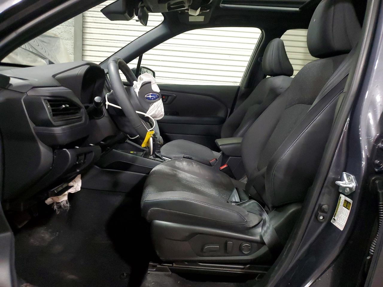 2025 SUBARU FORESTER
