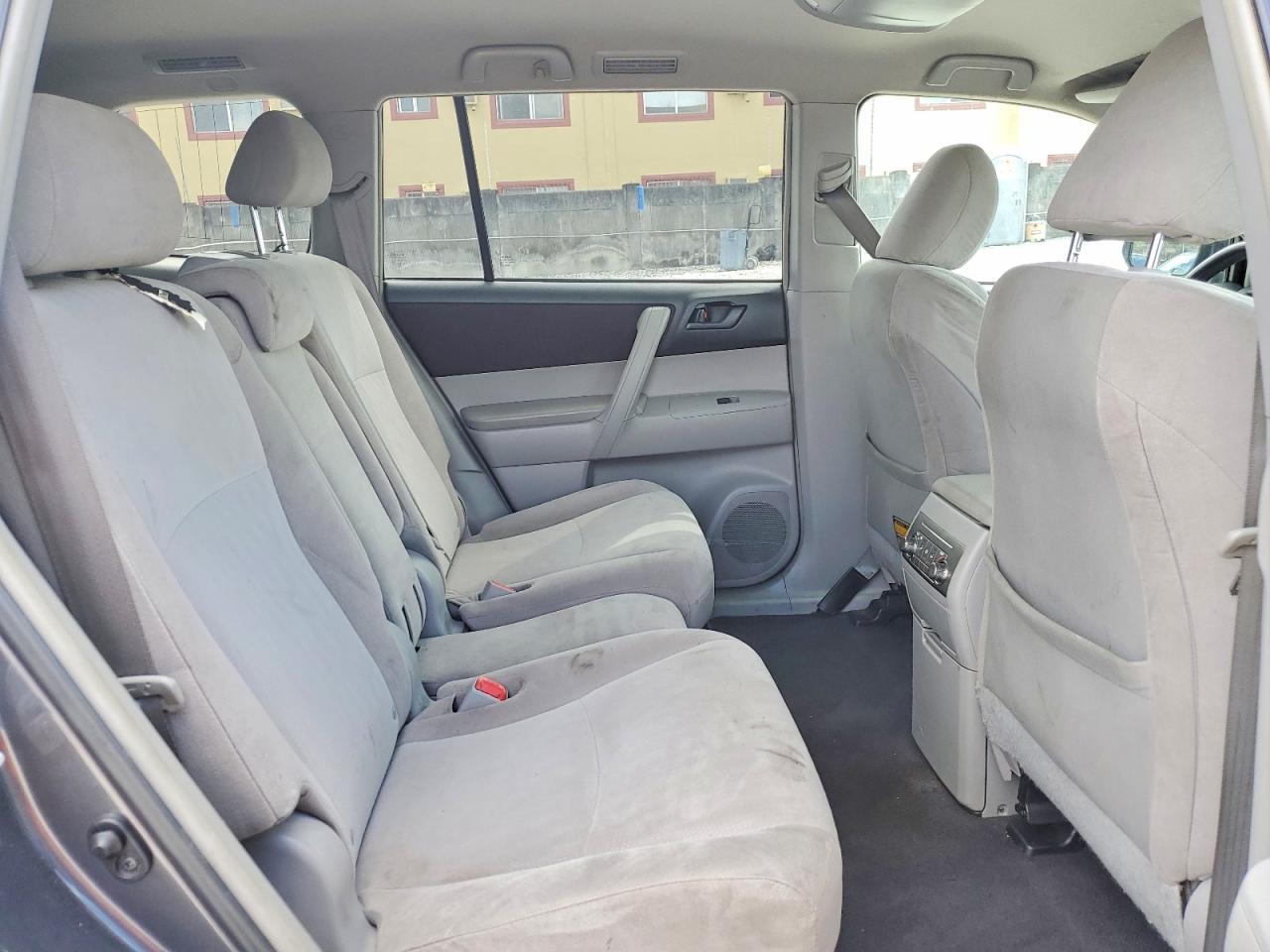 2013 TOYOTA HIGHLANDER