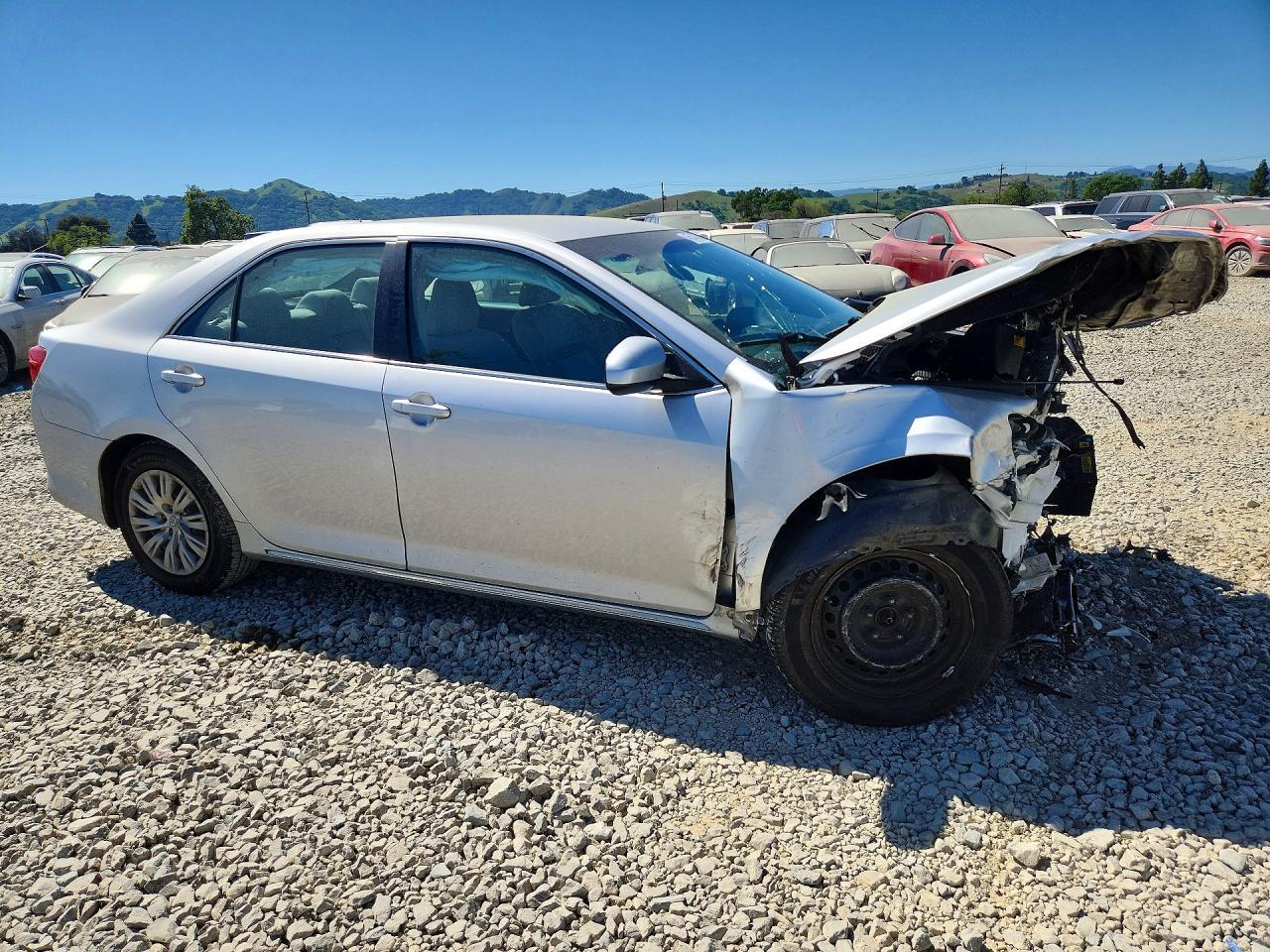 2014 TOYOTA CAMRY