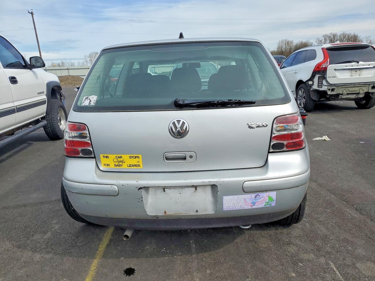 2003 VOLKSWAGEN GOLF
