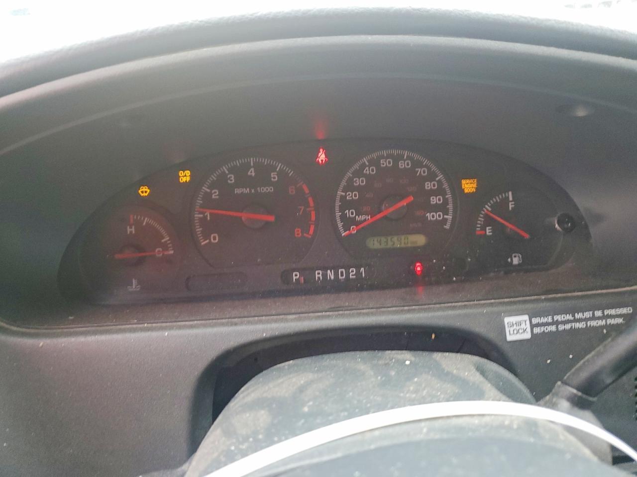 2001 NISSAN Quest