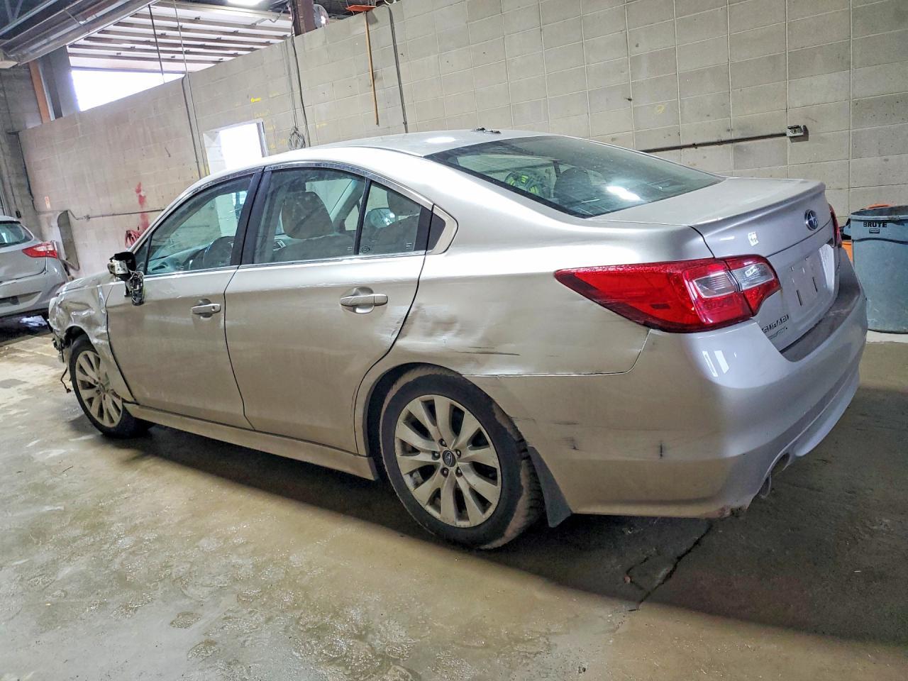 2016 SUBARU Legacy