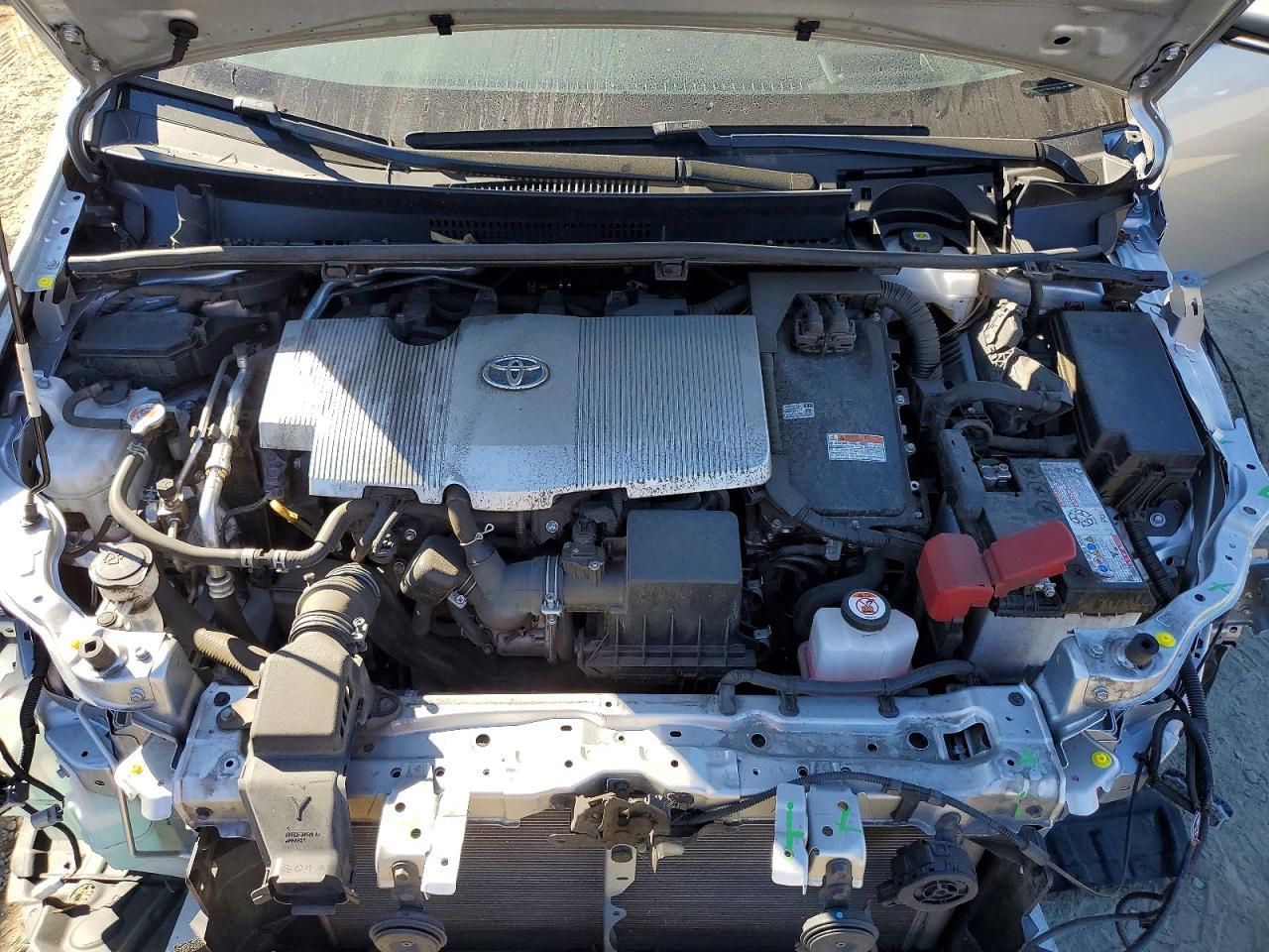 2022 TOYOTA PRIUS