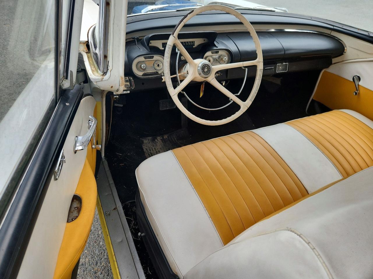 1957 MERCURY Monterey
