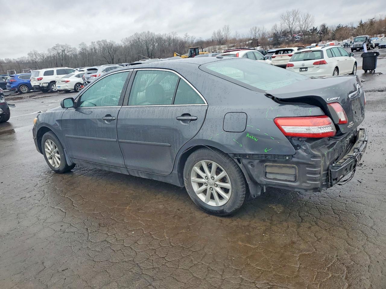 2010 TOYOTA CAMRY