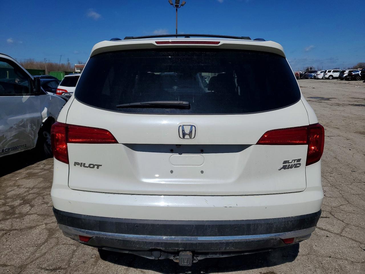 2017 HONDA PILOT