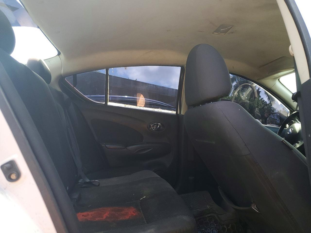 2012 NISSAN VERSA