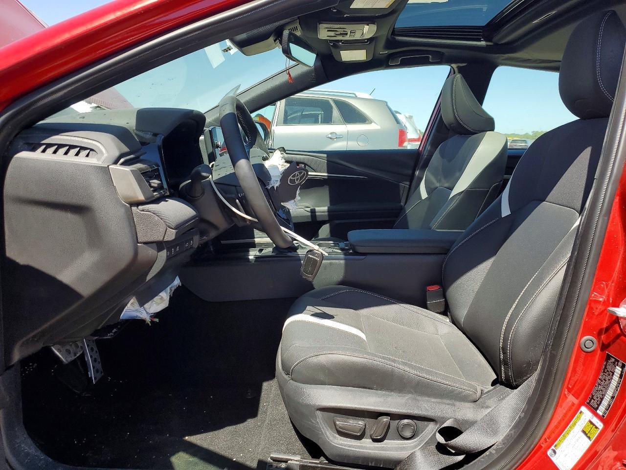 2025 TOYOTA CAMRY