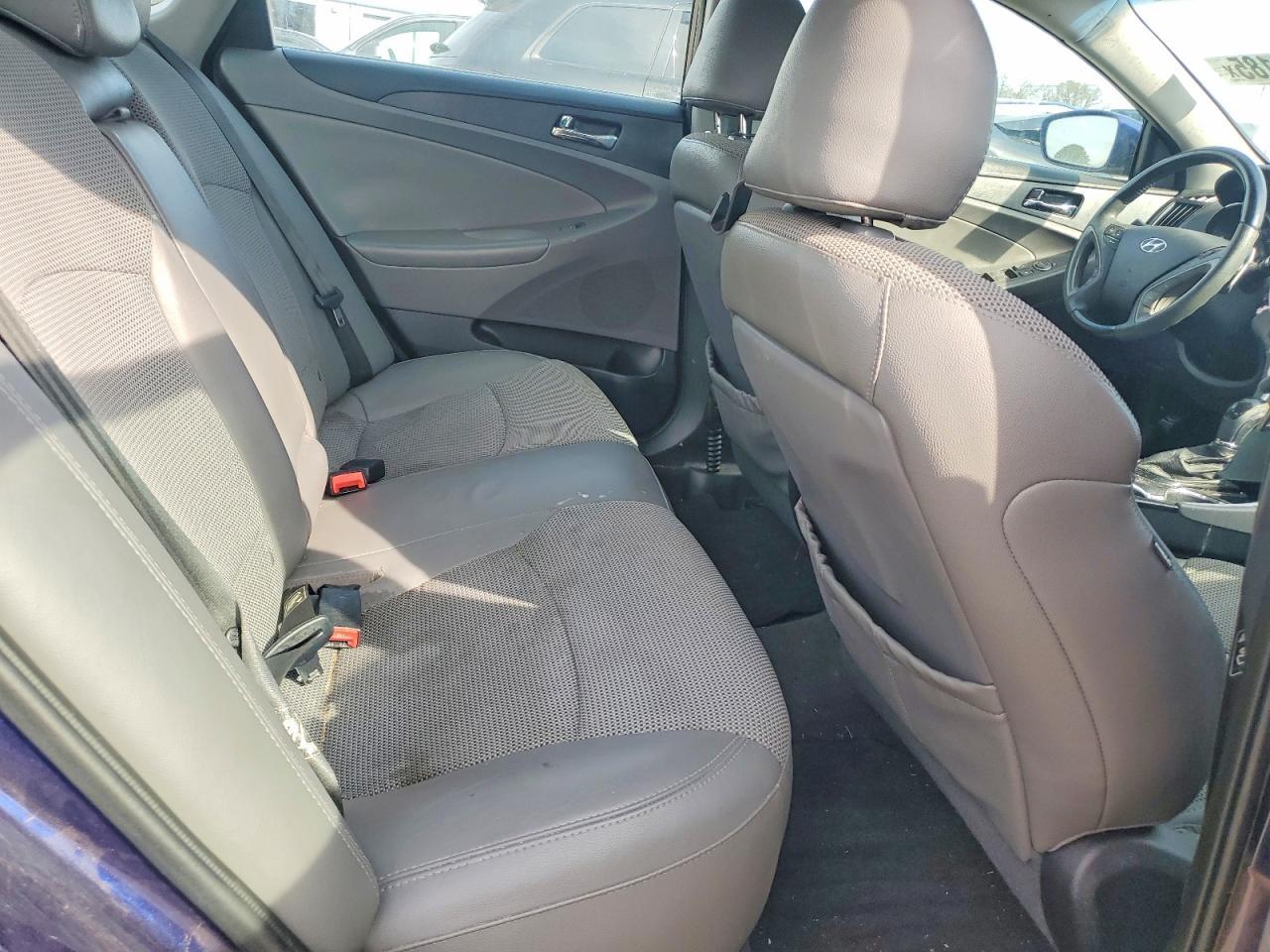 2013 HYUNDAI SONATA