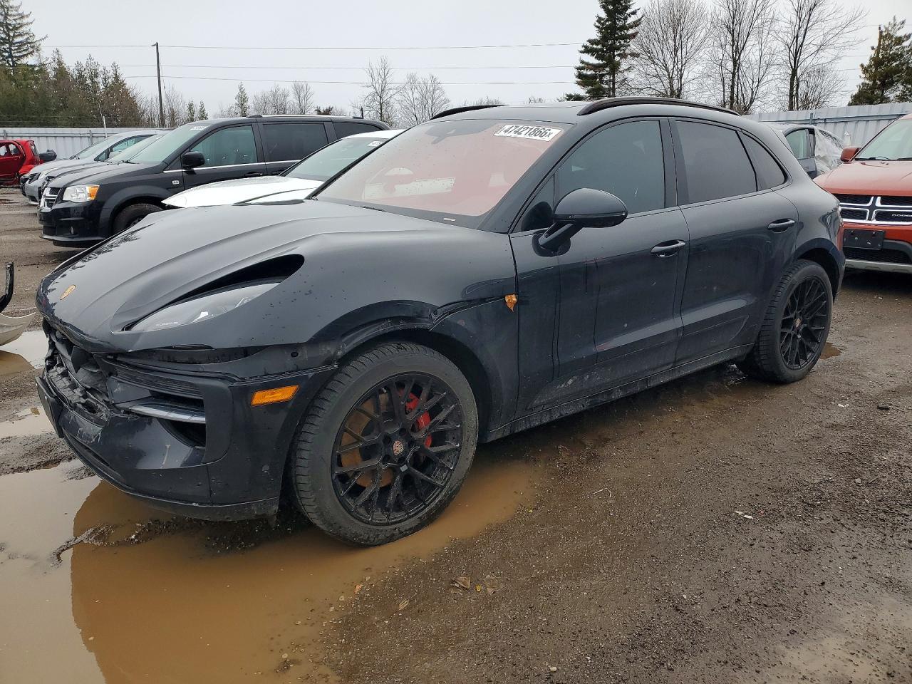 2020 PORSCHE Macan