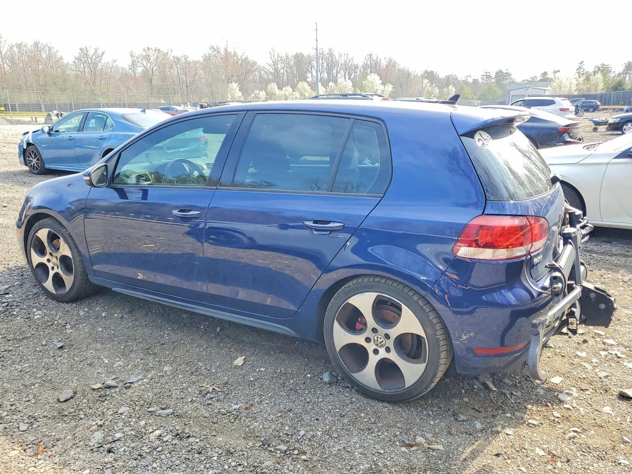 2011 VOLKSWAGEN GTI