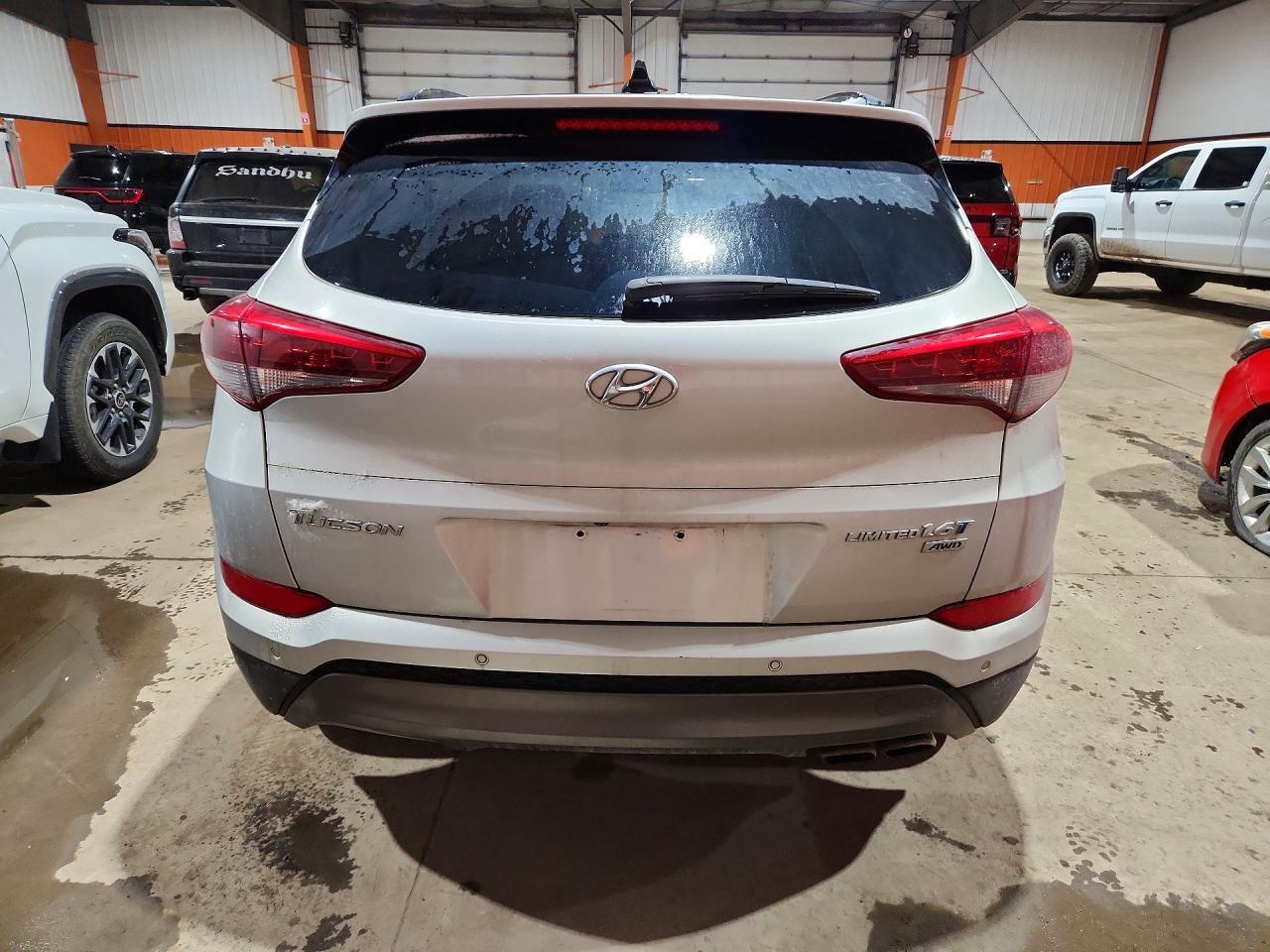 2016 HYUNDAI TUCSON