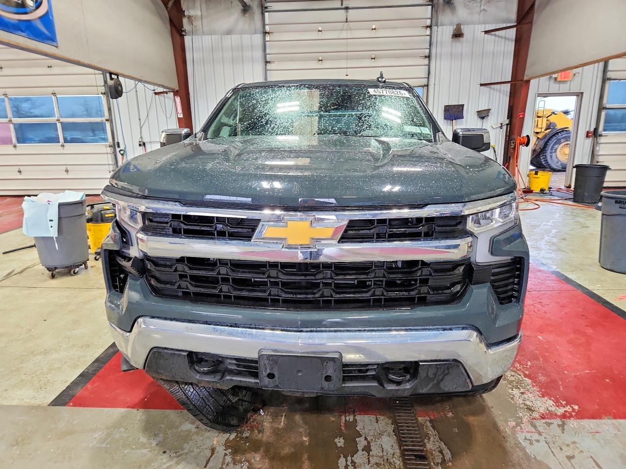 2025 CHEVROLET Silverado