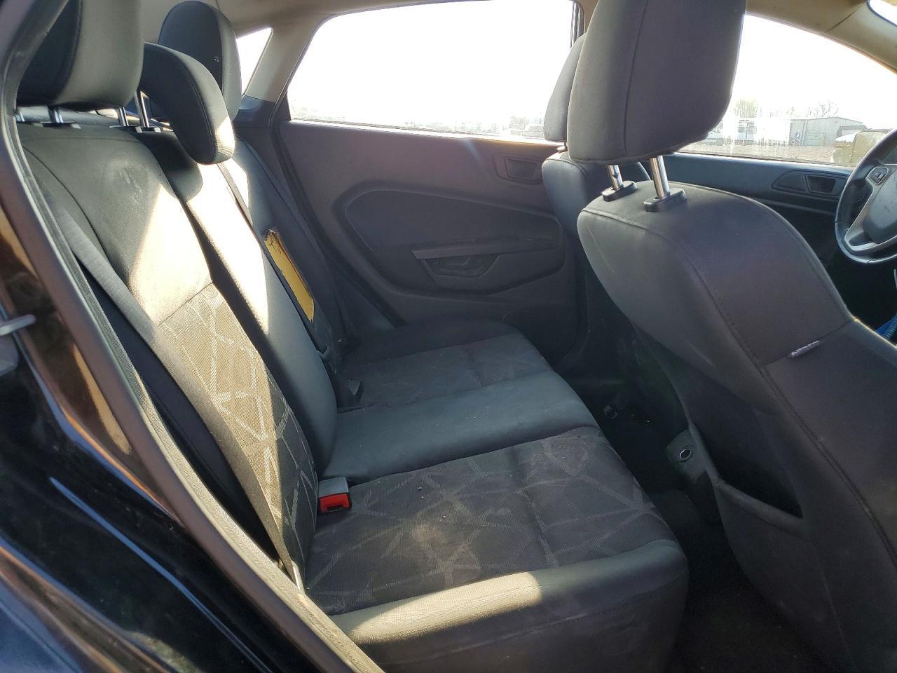2011 FORD Fiesta