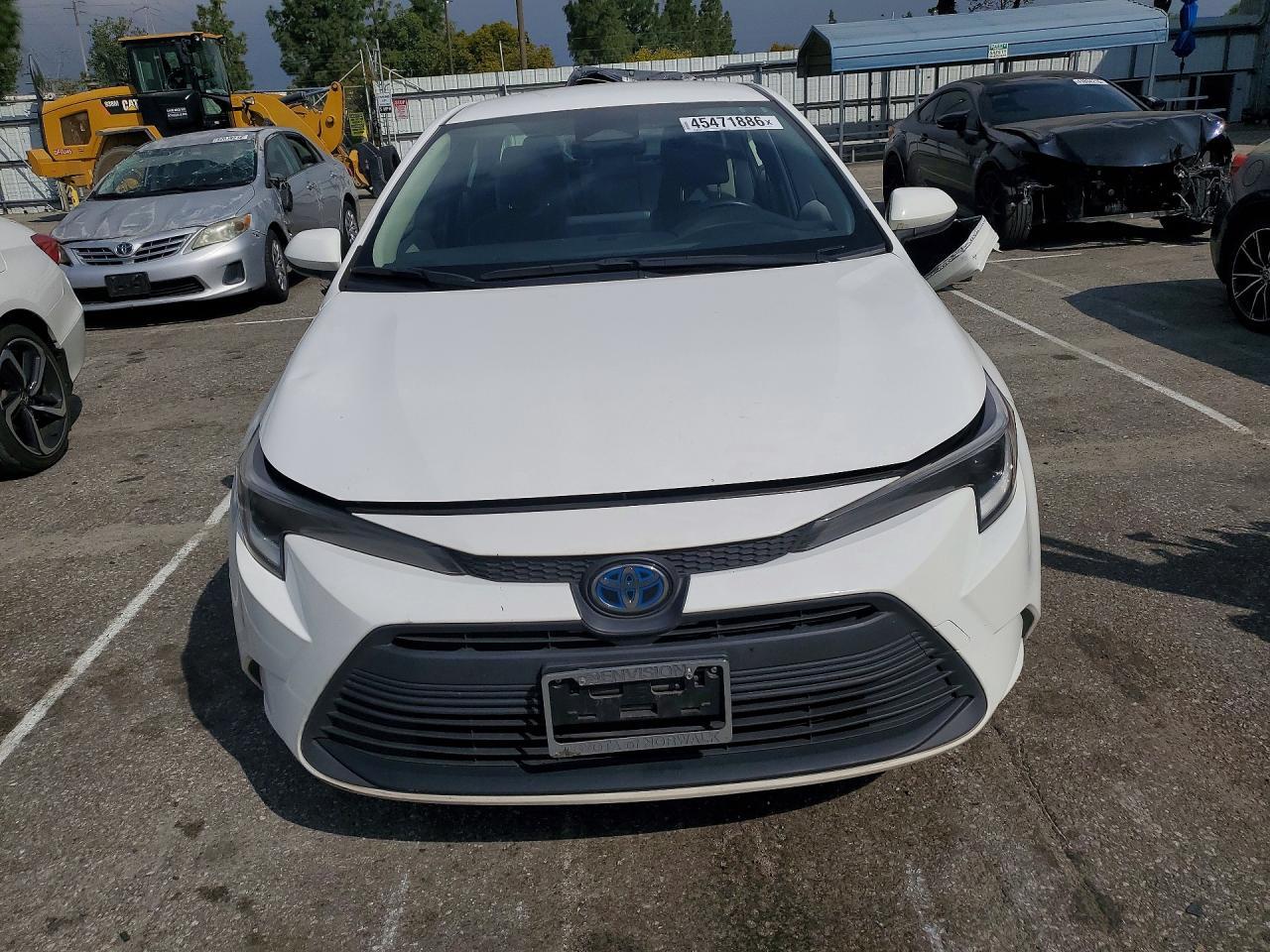 2023 TOYOTA COROLLA