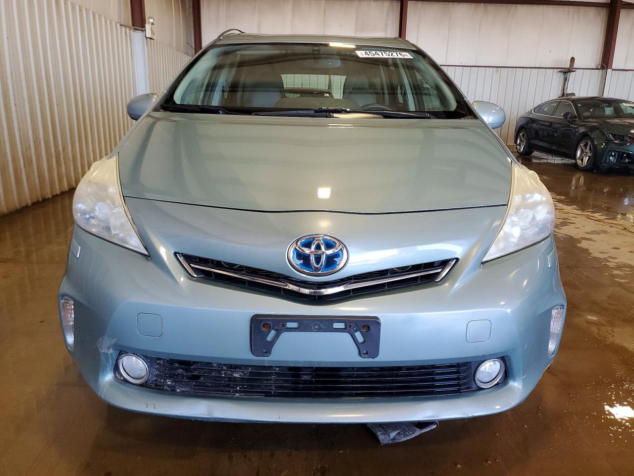 2013 TOYOTA PRIUS V
