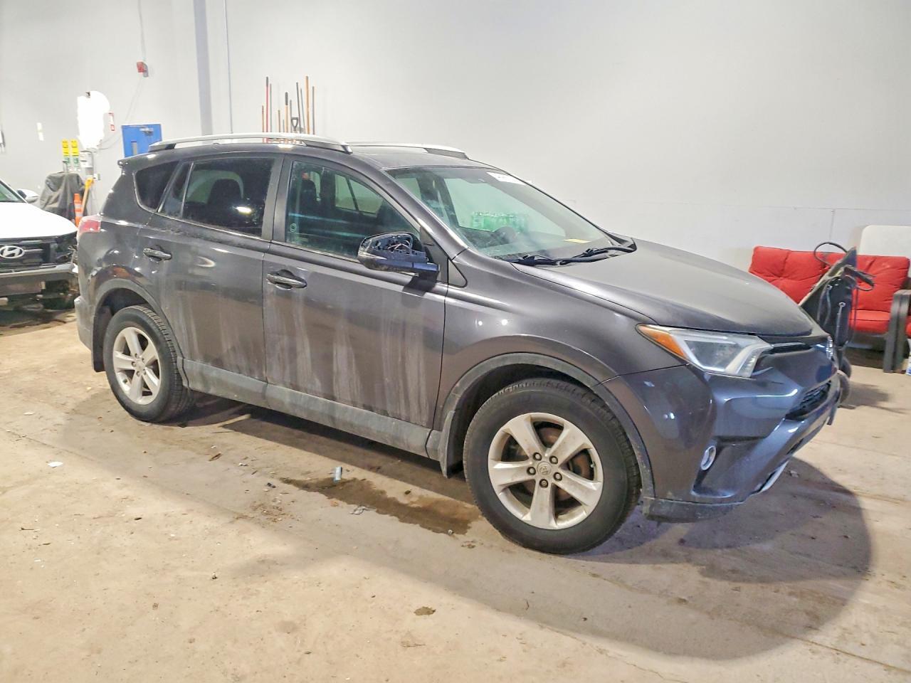 2016 TOYOTA RAV4