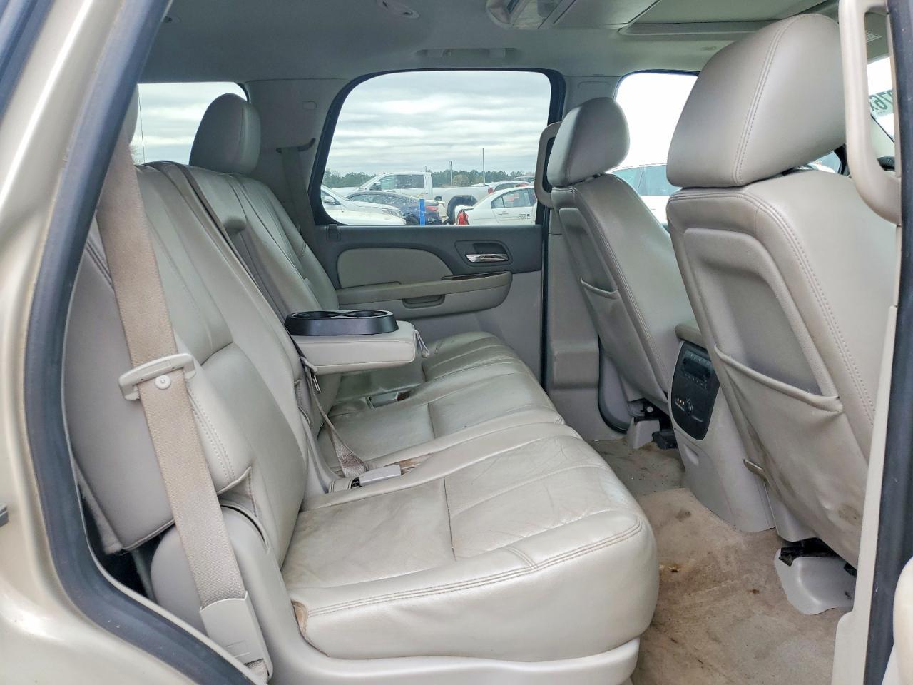 2013 CHEVROLET Tahoe