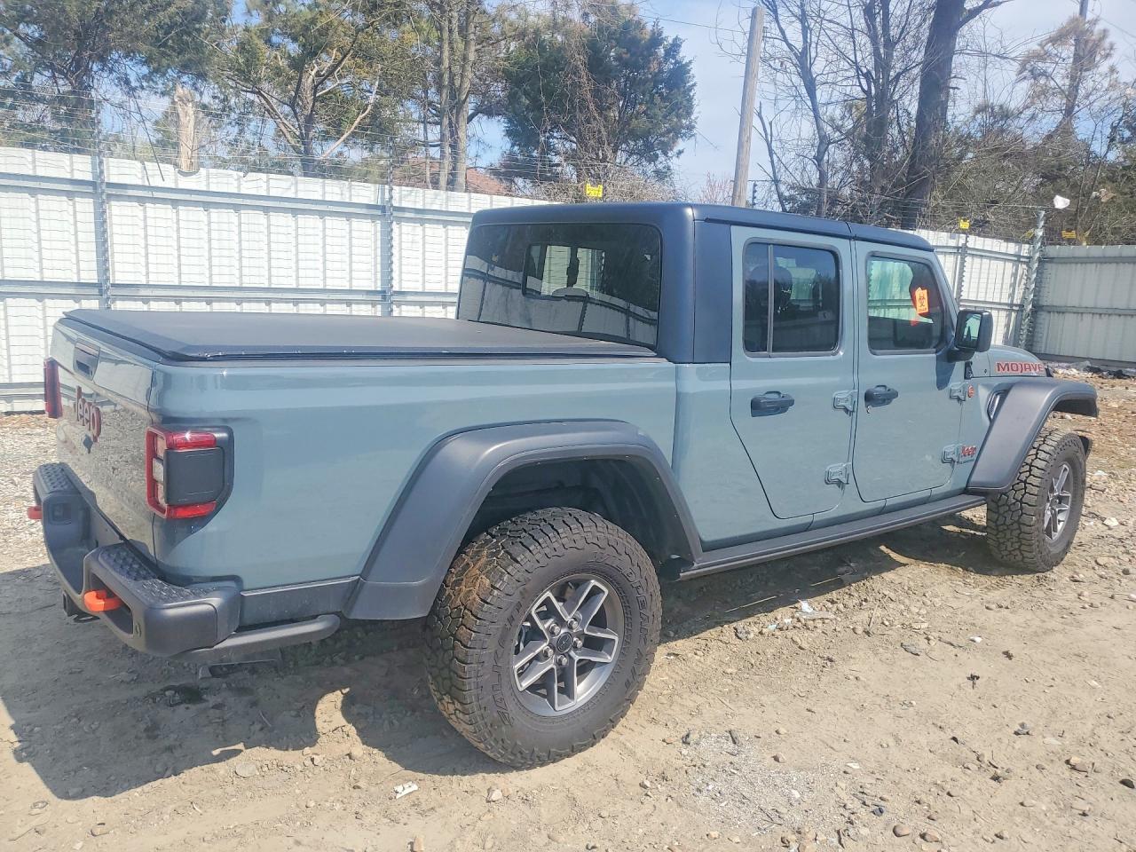 2025 JEEP Gladiator