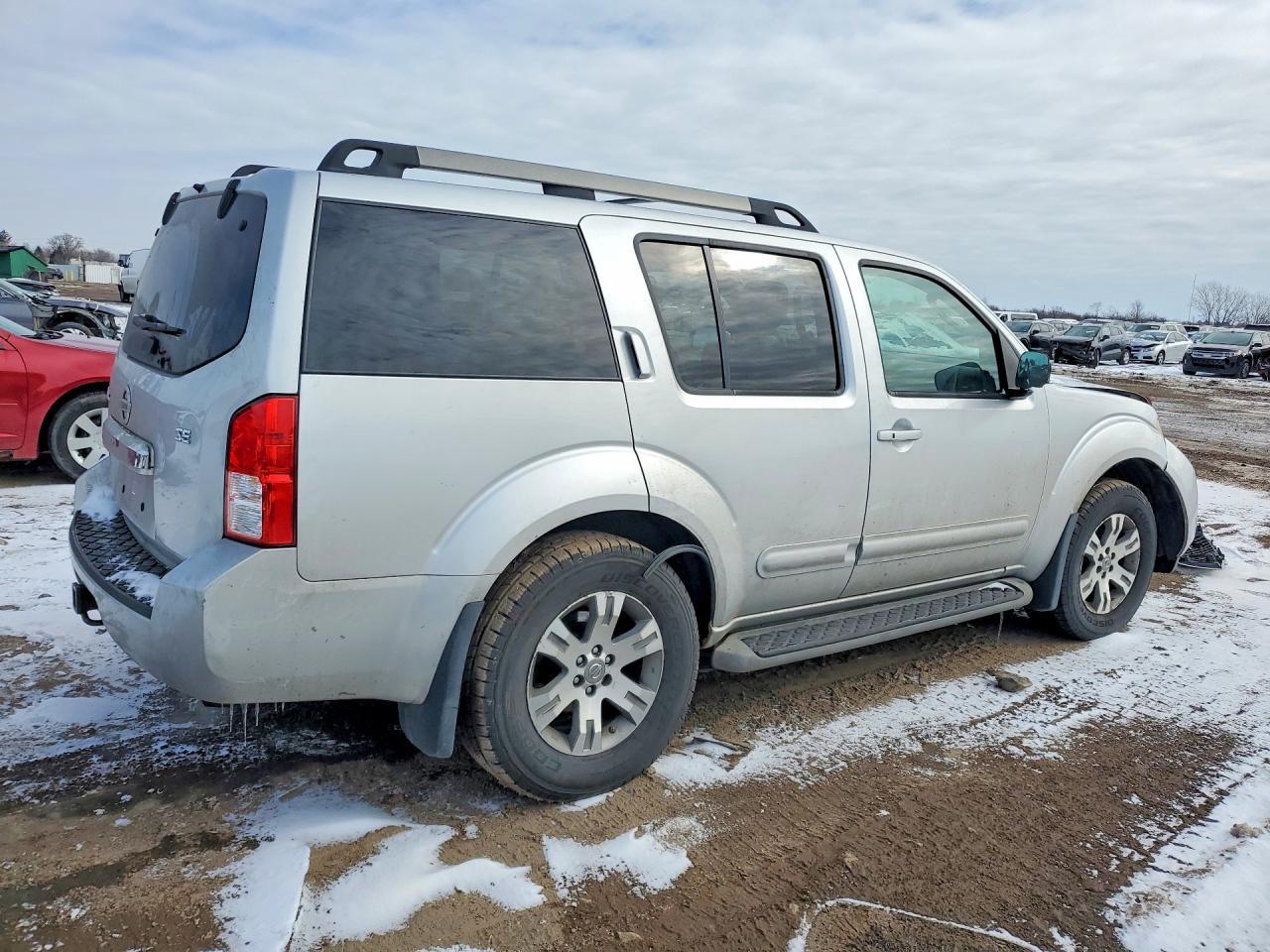 2010 NISSAN PATHFINDER