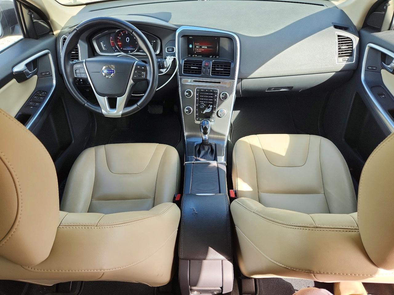 2016 VOLVO XC60