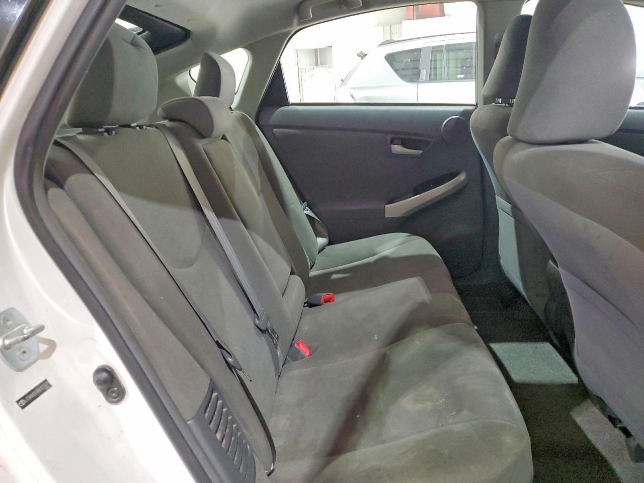 2011 TOYOTA PRIUS