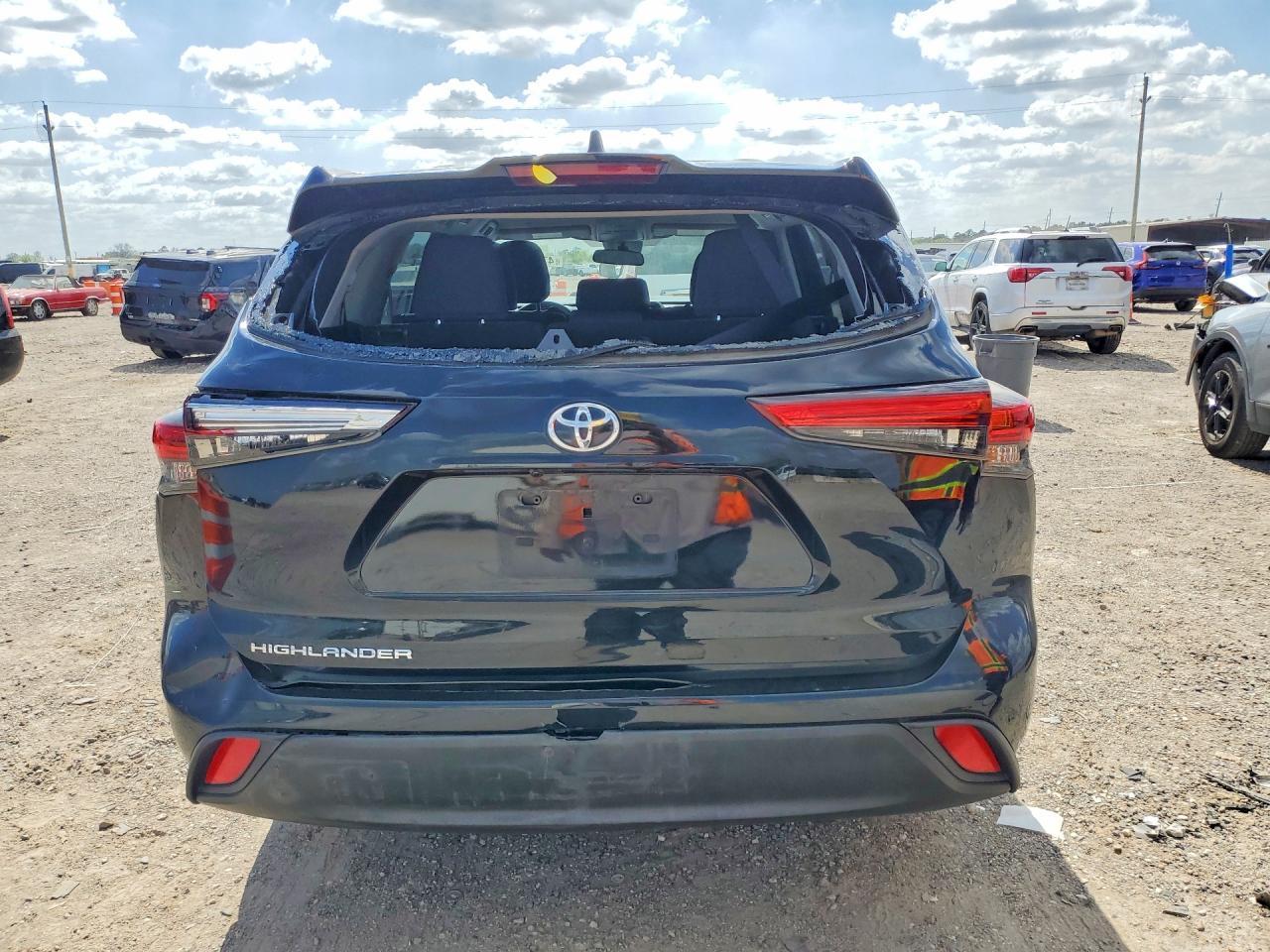 2022 TOYOTA HIGHLANDER