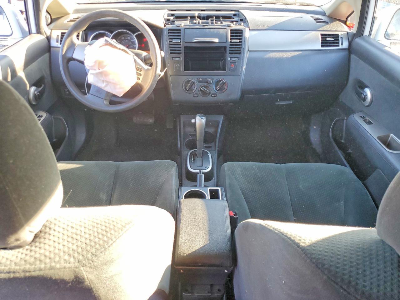 2011 NISSAN VERSA
