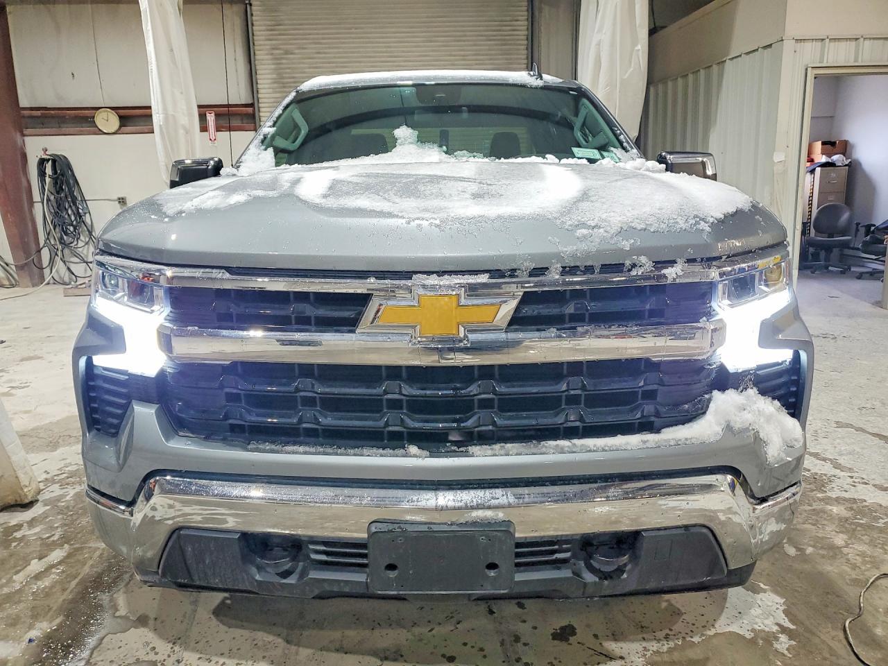 2025 CHEVROLET Silverado