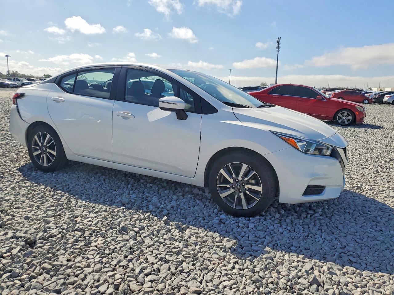 2021 NISSAN VERSA