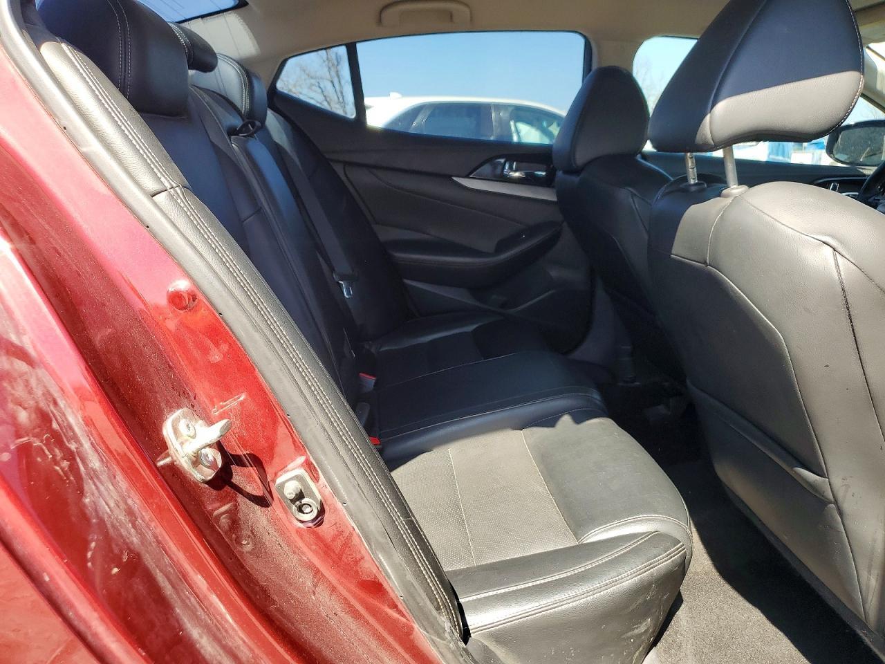 2017 NISSAN Maxima