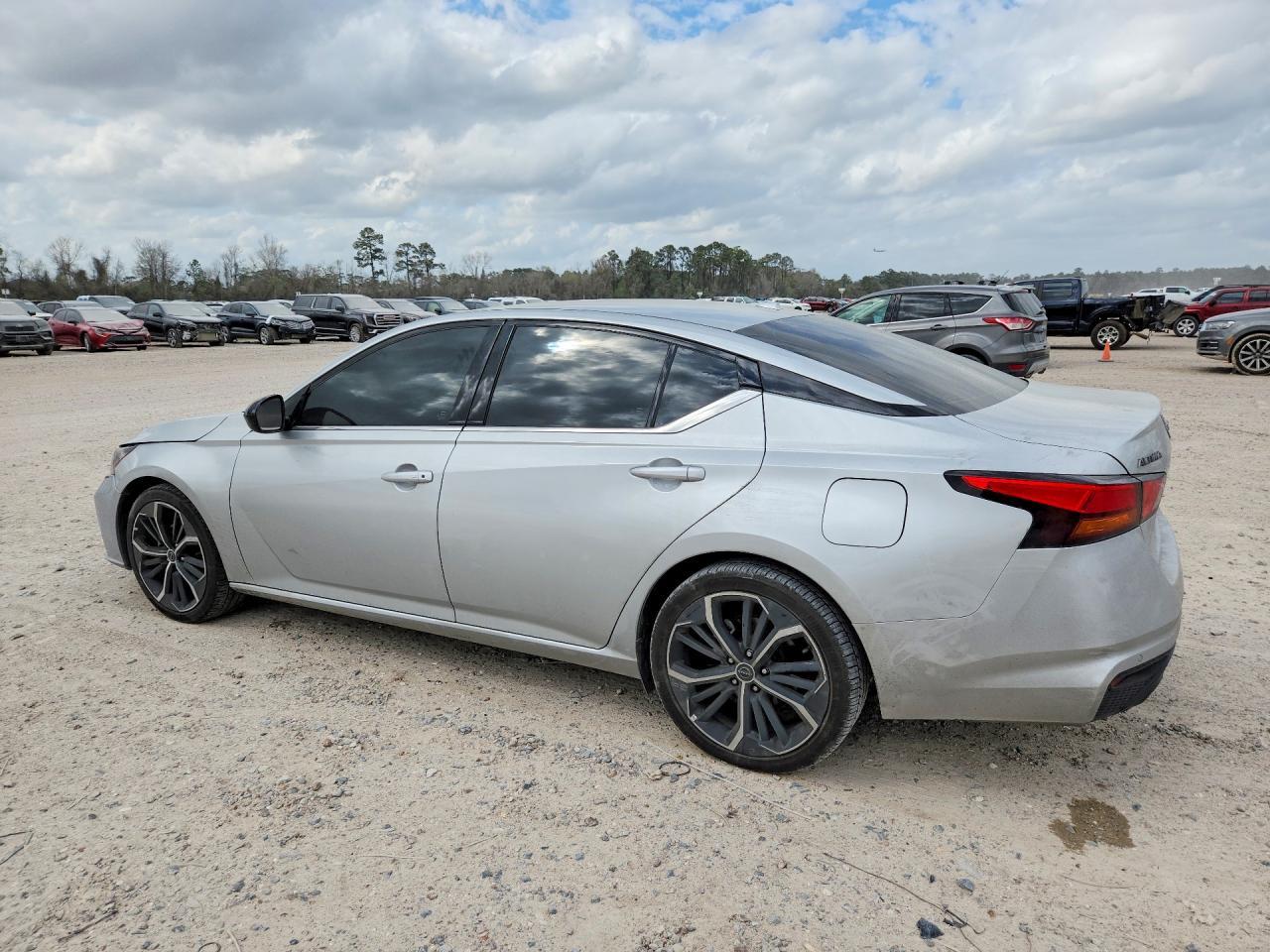 2024 NISSAN ALTIMA