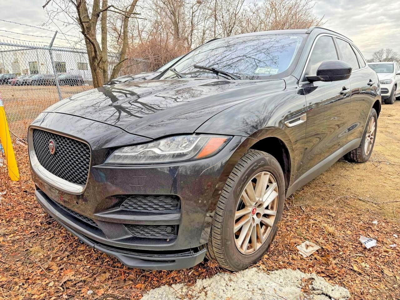 2017 JAGUAR F-Pace