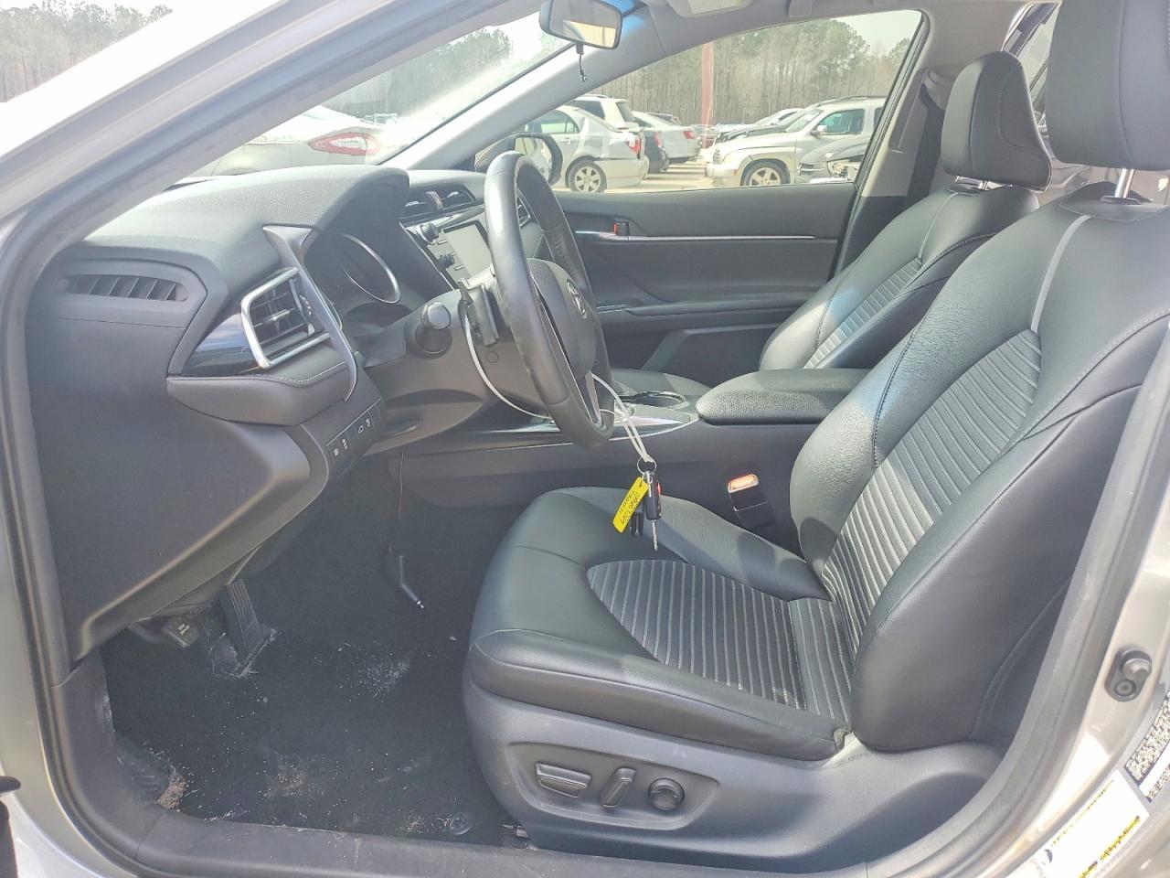 2018 TOYOTA CAMRY