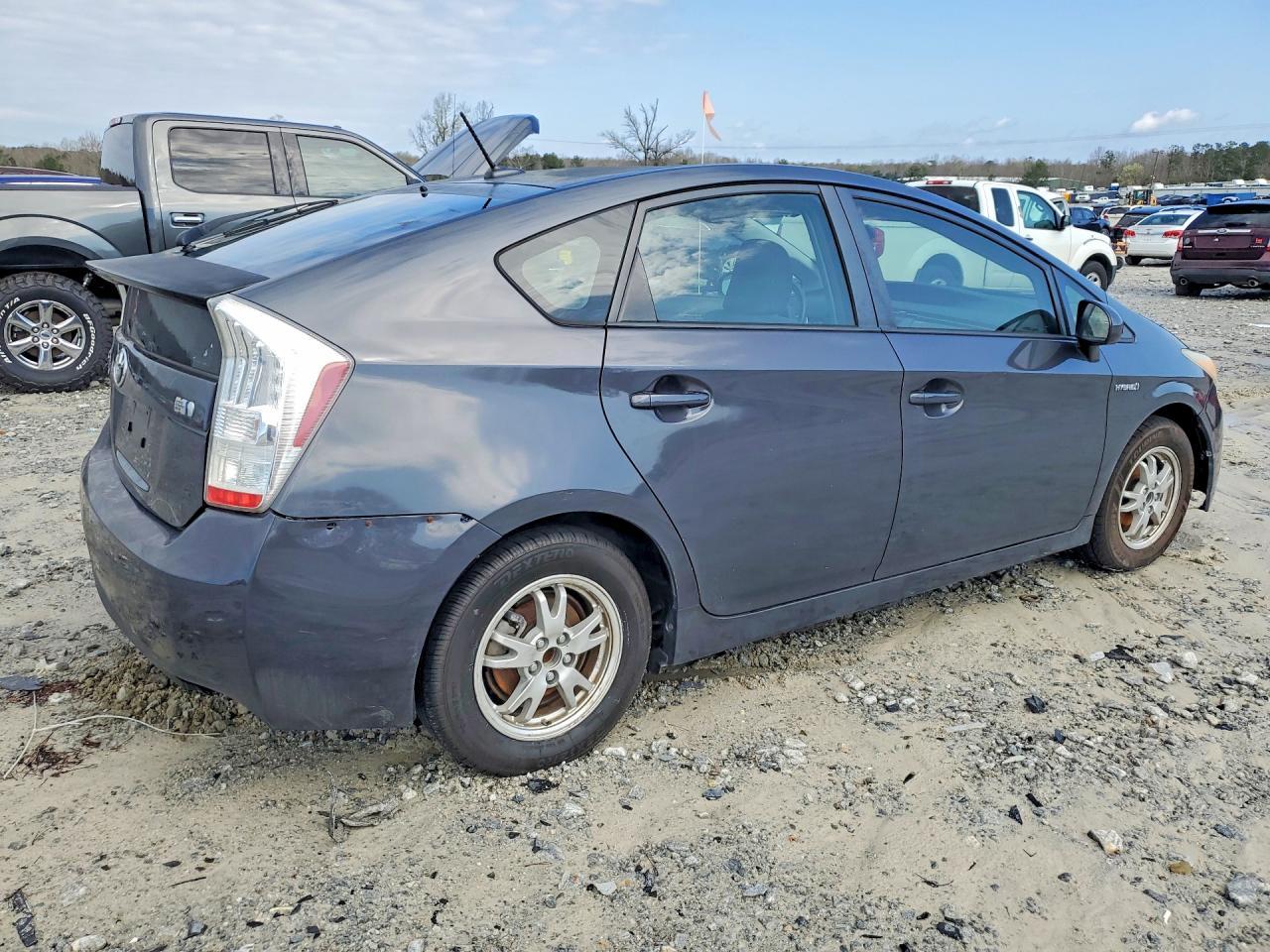 2011 TOYOTA PRIUS